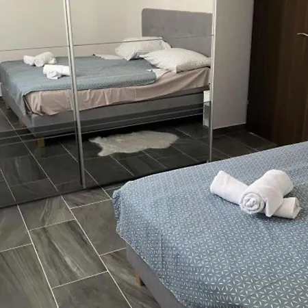 Stone House - Two Bedroom Διαμέρισμα *